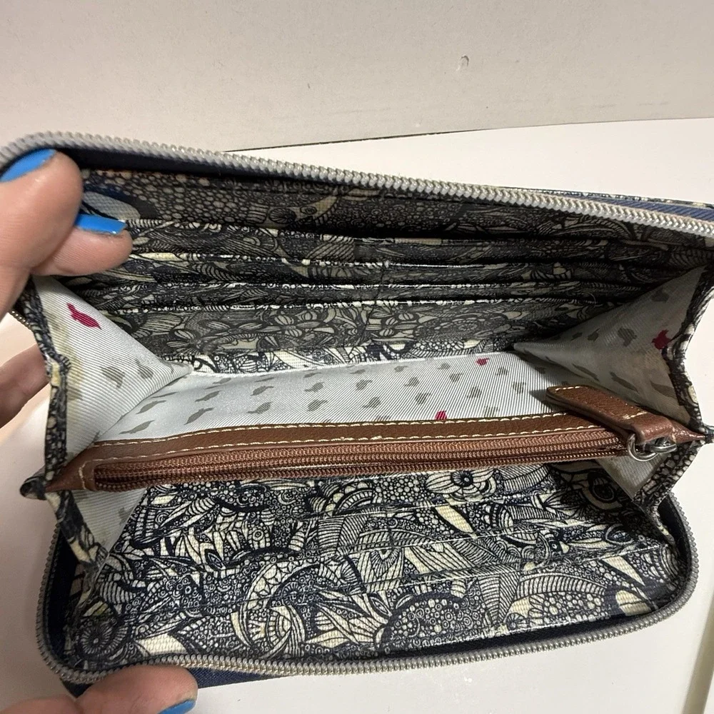 Sakroots Wallet Zip Clutch Coated‎ Canvas Artist Choice Navy Blue Floral